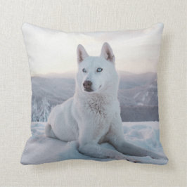 Weiße Husky-Hunde im Schnee Kissen