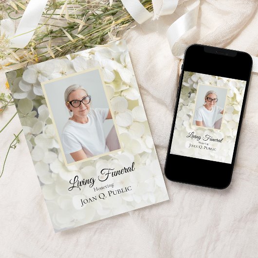 Weiße Hydrangea-Blume Leben Beerdigung Party Einladung