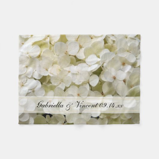 Weiße Hydrangea-Hochzeit Fleecedecke (Vorderseite (Horizontal))