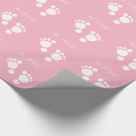 Weiße Illustration der Babyfüße ist es ein Mädchen Geschenkpapier (Ecke)