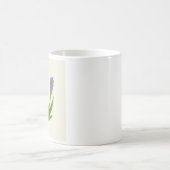 Weiße Kaffeetasse mit violetten Blumen (Mittel)