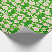 Weiße Kamelien und grüne Blätter Geschenkpapier (Ecke)