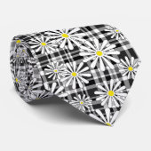 Weiße Kamille Blume auf Schwarz-weißem Schachbrett Krawatte (Gerollt)