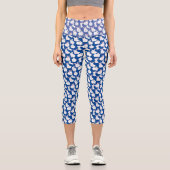 Weiße Kaninchen Muster 01.bw Blue BG Capri Leggings (Vorderseite)