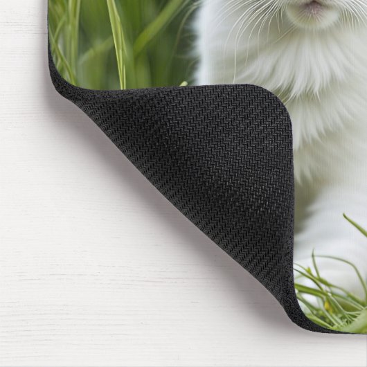 Weiße Kätzchen mit Duckring Mousepad (Ecke)