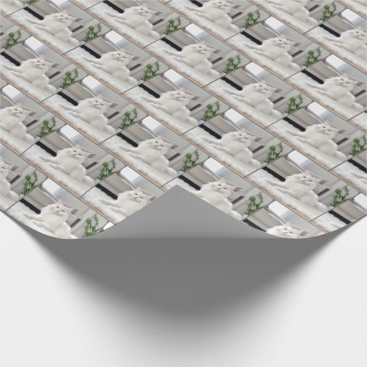 Weiße Katze auf einem Pelzfresser Geschenkpapier (Ecke)