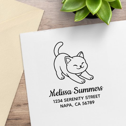 Weiße Katze beim Strecken Adresse Gummistempel