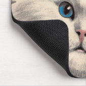 weiße Katze mit blauen Augen Mousepad (Ecke)