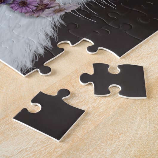 Weiße Katze mit Butterfly Bell Jar Puzzle (Seite)