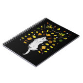 Weiße Katze mit Herbstlaub Notizblock (Linke Seite)