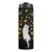Weiße Katze mit Herbstlaub Thermosbecher (Vorderseite)