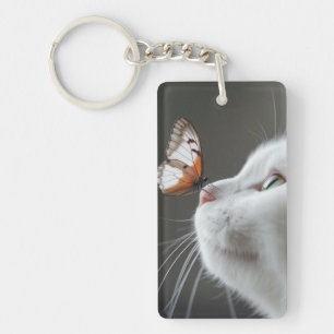 Weiße Katze mit Schmetterling Schlüsselanhänger