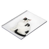 Weiße Katze mit schwarzen Flecken Notizblock (Linke Seite)