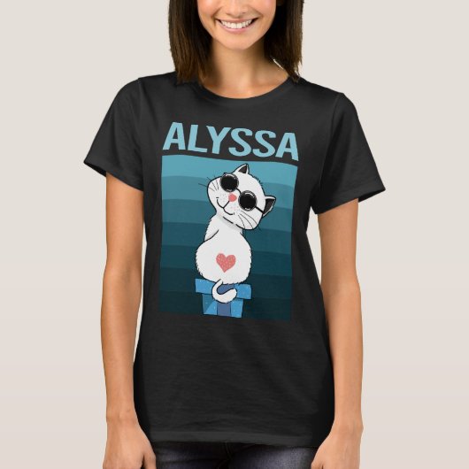 Weiße Katze - Name Alyssa T-Shirt (Vorderseite)