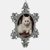Weiße Katze Schneeflocken Zinn-Ornament (Links)
