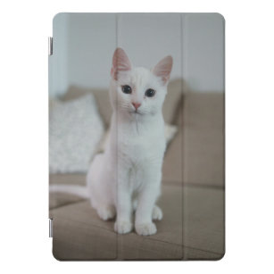 Weiße Katze   Zazzle_Growshop. iPad Pro Cover