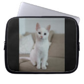 Weiße Katze | Zazzle_Growshop. Laptopschutzhülle (Vorderseite)