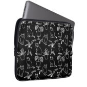 Weiße Katzen auf schwarz Laptopschutzhülle (Vorne Rechts)