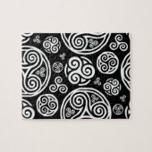 Weiße keltische Fässer auf schwarz Puzzle (Horizontal)