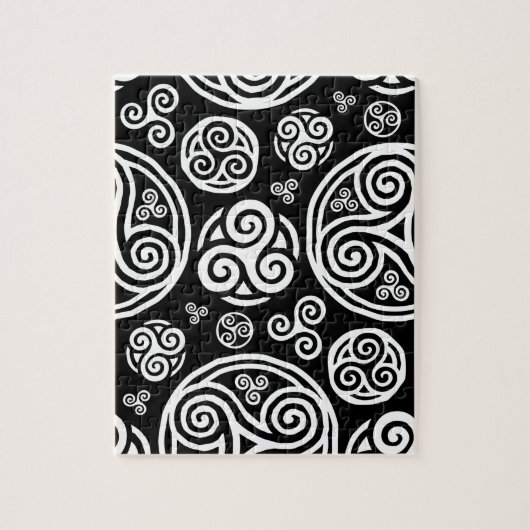 Weiße keltische Fässer auf schwarz Puzzle (Vertikal)
