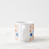 Weiße Keramiktasse mit abstraktem Muster Espressotasse (Rückseite)