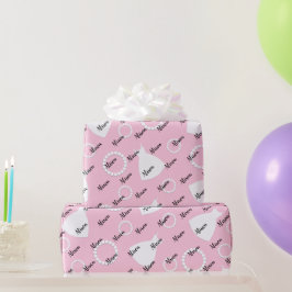 Weiße Kleidung und Ketten Muster auf rosa Geschenkpapier