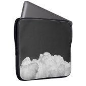 WEISSE KLUFT LAPTOPSCHUTZHÜLLE (Vorne Rechts)