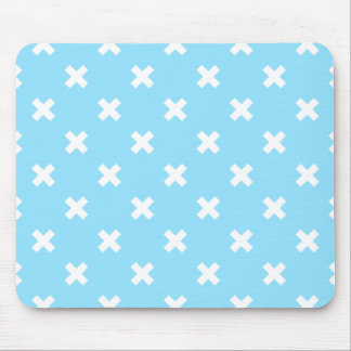 Weiße Kreuzstiche auf Babyblau Mousepad