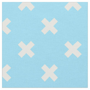 Weiße Kreuzstiche auf Babyblau Stoff