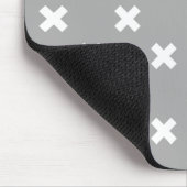 Weiße Kreuzstiche auf grau Mousepad (Ecke)
