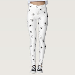 Weiße Leggings gefüllt mit schwarzen Spinnen