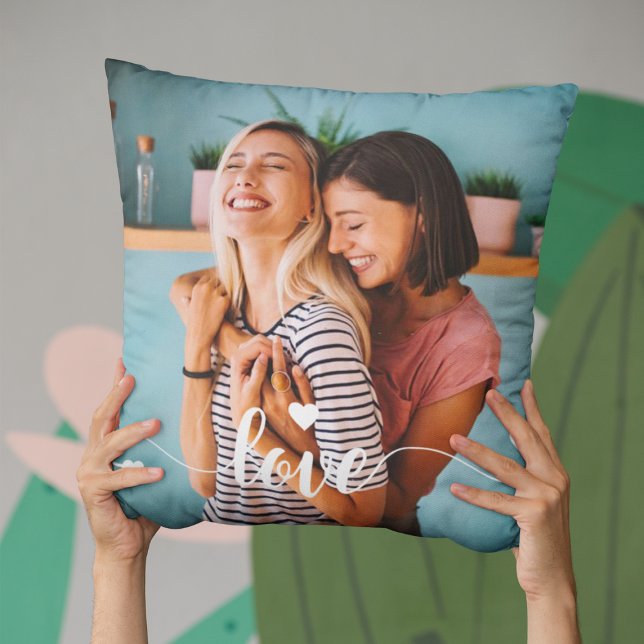 Weiße Liebe mit Herzvalentine Kissen (Von Creator hochgeladen)