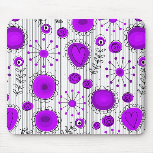 Weiße lila Herzen und Blume blumenreich Mousepad (Vorne)