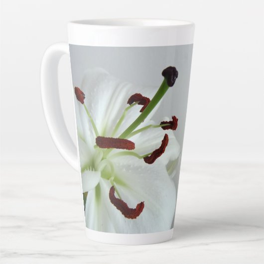 Weiße Lilie, Blume.Letzte Tasse (Linke Ecke)