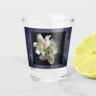 Weiße Lilien Fantasie Schnapsglas