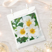 Weiße Lilien - Symbol der Liebe Geschenktütchen (Ausgeschnitten)