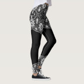 Weiße Mädchen auf veränderbarem schwarzen Hintergr Leggings (Rechts)