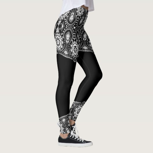 Weiße Mädchen auf veränderbarem schwarzen Hintergr Leggings (Rechts)