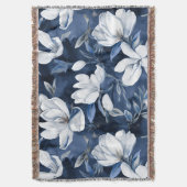 Weiße Magnolia-Blume, blauer Hintergrund Decke (Vorderseite Vertikal)