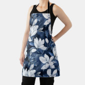 Weiße Magnolienmuster im Hintergrund, Schürze (InSitu)