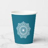 Weiße Mandala auf blauem Hintergrund Pappbecher (Vorderseite)