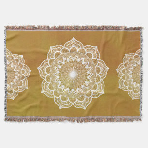 Weiße Mandala auf goldenem Hintergrund Decke