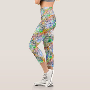 Weiße Mandala-Muster über farbenfrohe Juwelentöne Capri Leggings