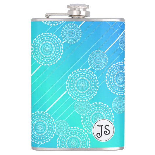 Weiße Mandalase auf Aqua Blue Rainbow Blend Monogr Flachmann (Vorderseite)