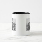 Weiße Männer (einschließlich Buffalo Bill) und Lak Tasse (Zentrum)