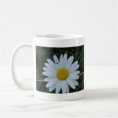 Weisse Margerite auf Stäbchen Kaffeetasse (Links)