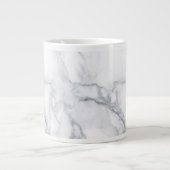 Weiße Marmorstruktur Jumbo-Tasse (Vorderseite)