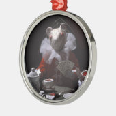 Weiße Maus aus Bluttee und rote Zeichenfolge Ornament Aus Metall (Links)