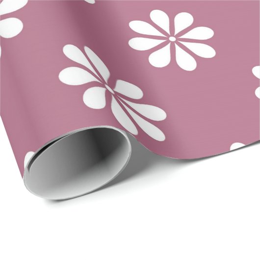 Weiße Milchprodukte mit rosa Hintergrund Geschenkpapier (Rolleneckpunkt)