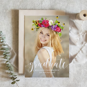 Weiße moderne Kalligrafie-Foto-Abschlussfeier Einladung